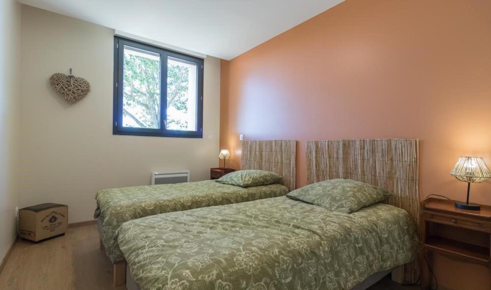 Domaine Le Caprougeat Hotel Daux Luaran gambar